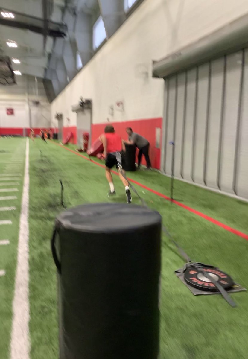 MonteSparkman's tweet photo. @CHHS_FOOTBALL freshman got after some loaded and unloaded fly 10โs today!! #ftc #speedfactory https://t.co/WpOItkZmVA