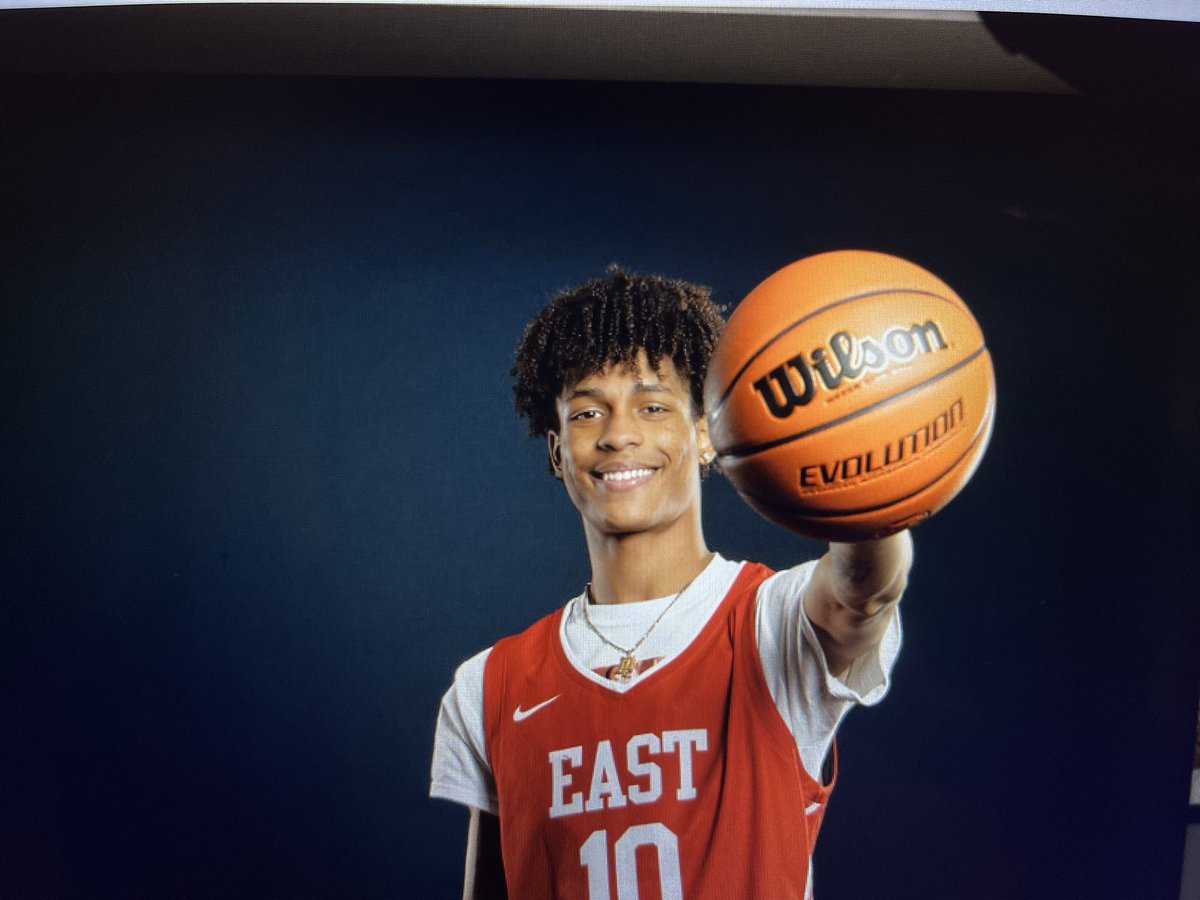 <a href="/james_murray_iv/">James Murray</a> <a href="/DenverEastHoops/">Denver East Hoops</a>  tipped off the 2023 season defeating Windsor 78-77 finishing the game with 22 pts 13 reb 3 blk 4 stl