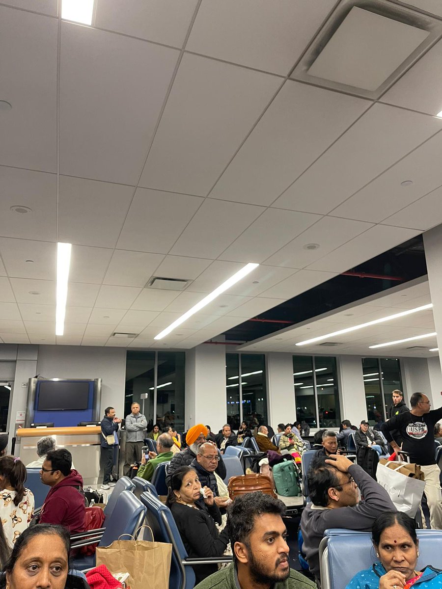 qua_net's tweet photo. @airindia @TataCompanies @RNTata2000 @airindia @RNTata2000 this group of around 400 unfortunate souls who paid their hard-earned money only to be subjected to harassment and unprecedented delays by Air India today. 
#airlineordeal #airindiamahaordeal https://t.co/kfOw9JDMZC