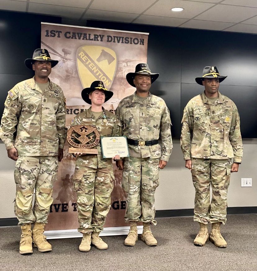 Huge congrats to Staff Sgt. Brandy Treib for being awarded as the Division Career Counselor of the Year back to back. @3dUSCAV keeps leading the division in retention! AI-EE-YAH! #ArmyRetention #BRReUp #StayArmy @armyretention @iii_corps @1stCavalryDiv