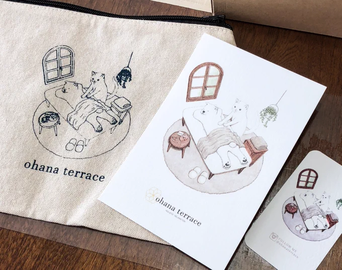 静岡のリラクゼーションサロン【ohana terrace】さんのノベルティをご紹介以前サロンさまのご依頼でイメージ作品を制作、それをグッズにしていただきました。ポーチやポスカですね。お猫とシロクマのリラックス風景がプリントされています[公式Instagram] 