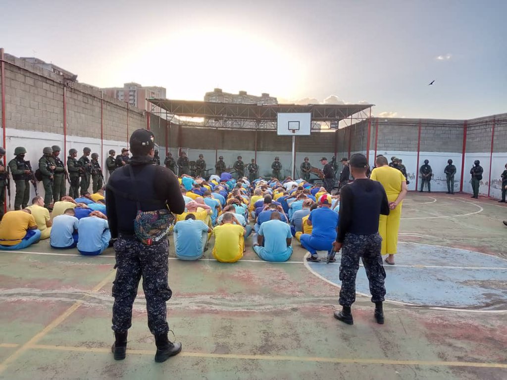 Asimismo, los objetos de tenencia prohibida en estos recintos, los hemos colocado a la orden de los organismos competentes. 

Estas acciones nos permiten mantener la disciplina, control y orden interno de estos establecimientos penitenciarios.