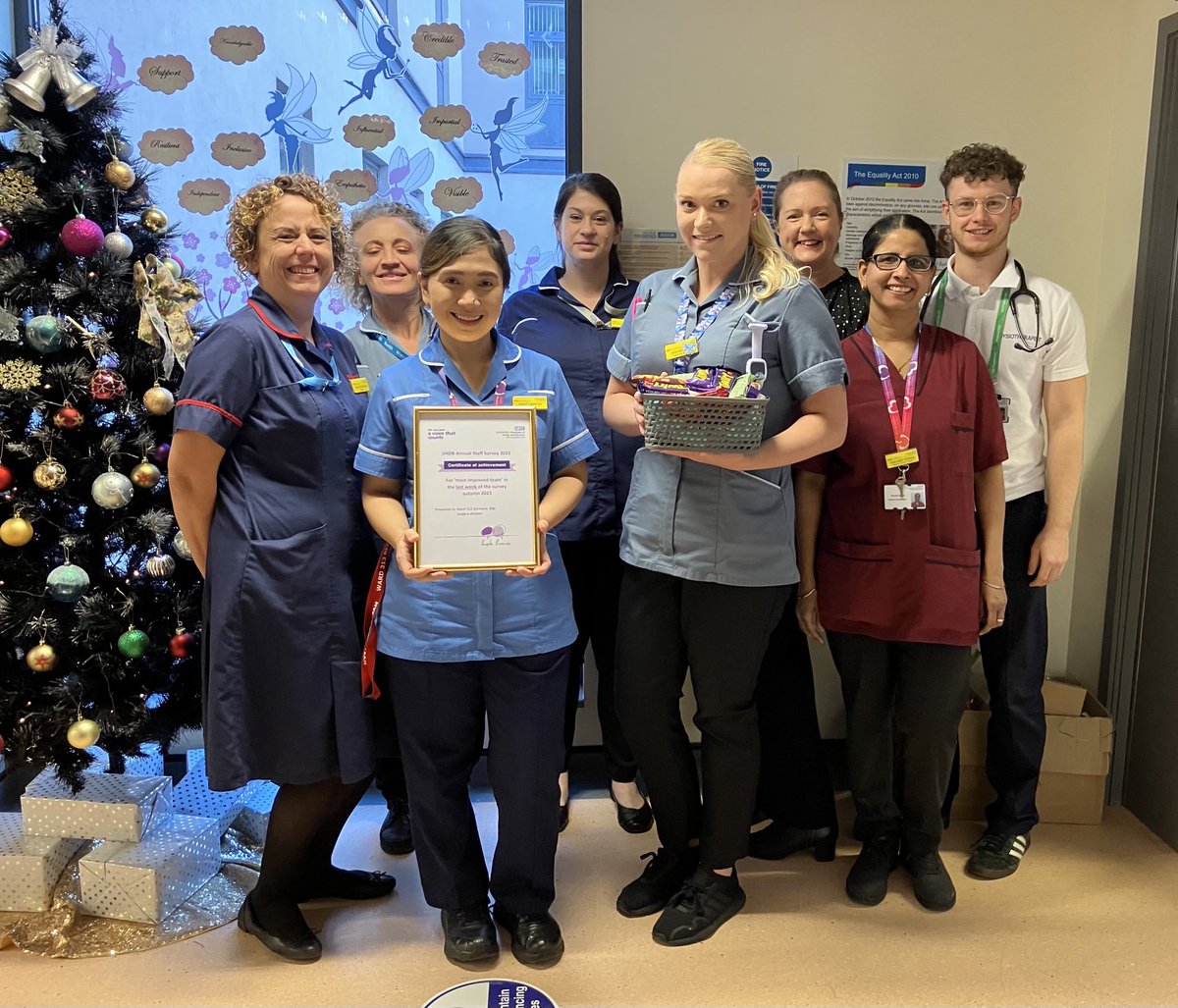 rose lucas tweet media