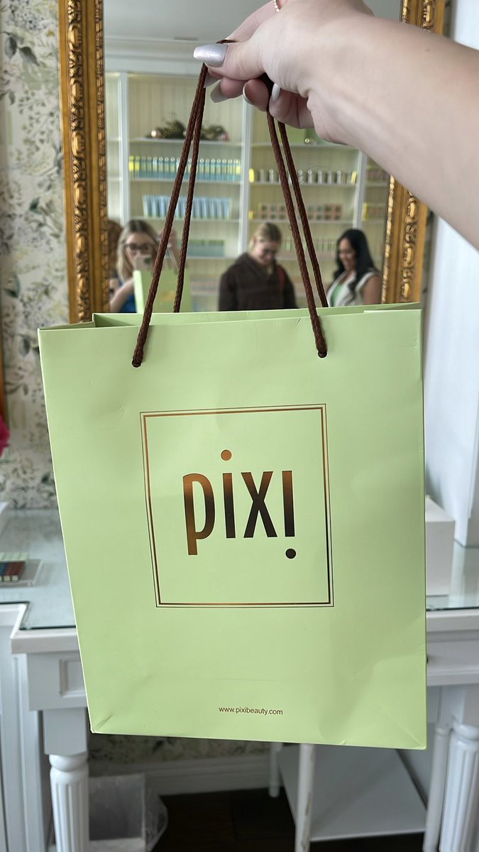 thank u for having me 🤍 was a blast! @PIXIBeauty