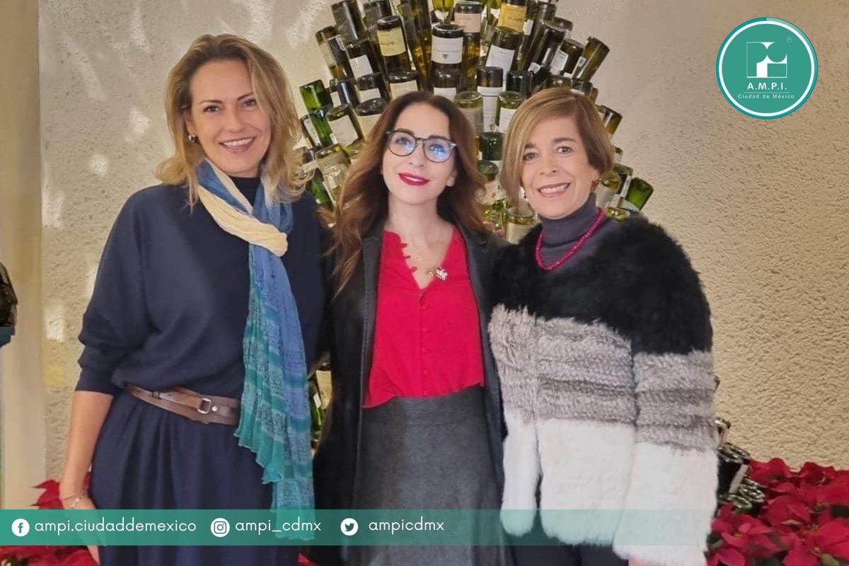 ampicdmx's tweet photo. Hoy se llevó a cabo la celebración de fin de año de @muliv_oficial Mujeres Líderes por la Vivienda y del sector inmobiliario. 

Las mujeres ocupan un papel sumamente importante en el sector vivienda y cada vez, con mayor actividad en el gremio. https://t.co/xltBuH4NkY