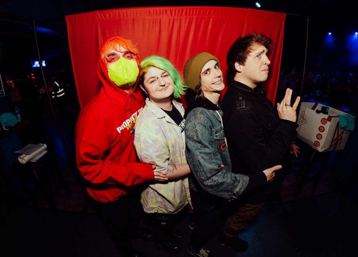 “i forget, do we have beef?” 

                              - awsten knight