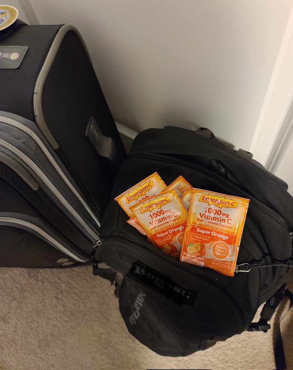 Simon_Says_Rain's tweet image. @emergenc When I fly, I always take #EmergenC with me. 🍊✈️  #CrystalsatSamsClub_Sweepstakes