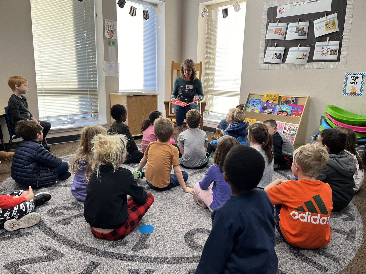 We had our first mystery reader this week!! 📚