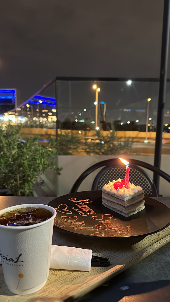 meer_1000's tweet photo. وخلاك من زينك حديثّ الالسنهّ🤍 https://t.co/iGVvIi1zzM