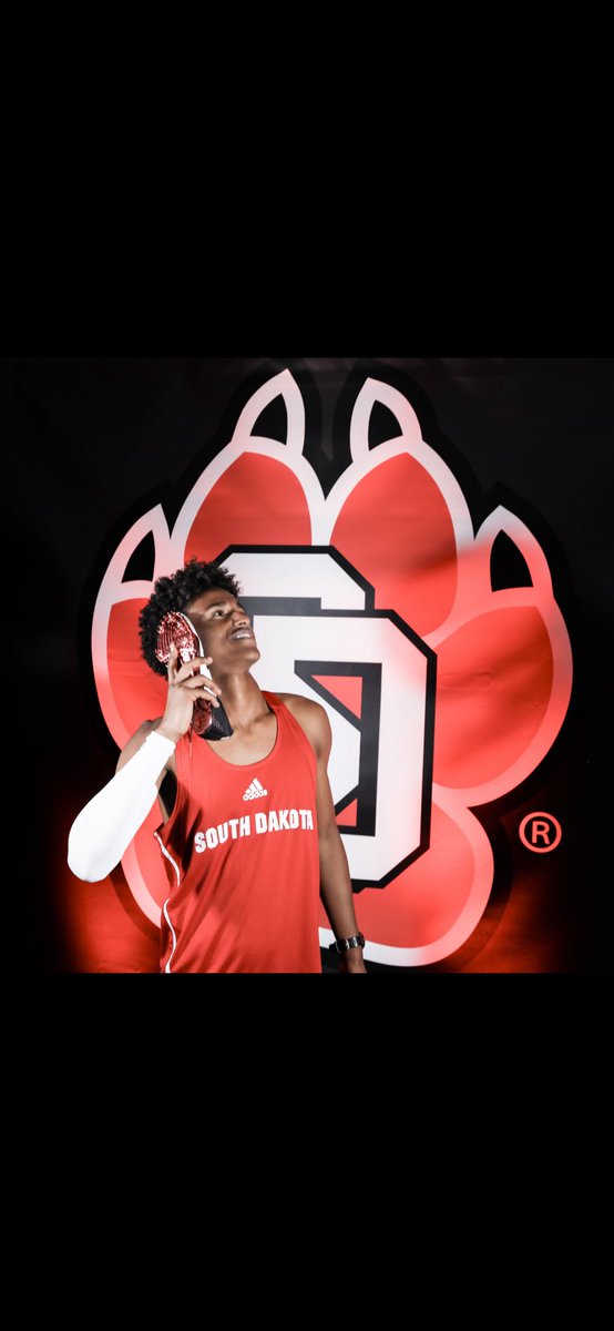 Congrats to <a href="/Natnaelkifle19/">Natnael kifle</a> on signing with The Coyotes of USD!! <a href="/SDCoyotesXCTF/">South Dakota Track & Field / Cross Country</a> !! The future is bright in Vermillion!!