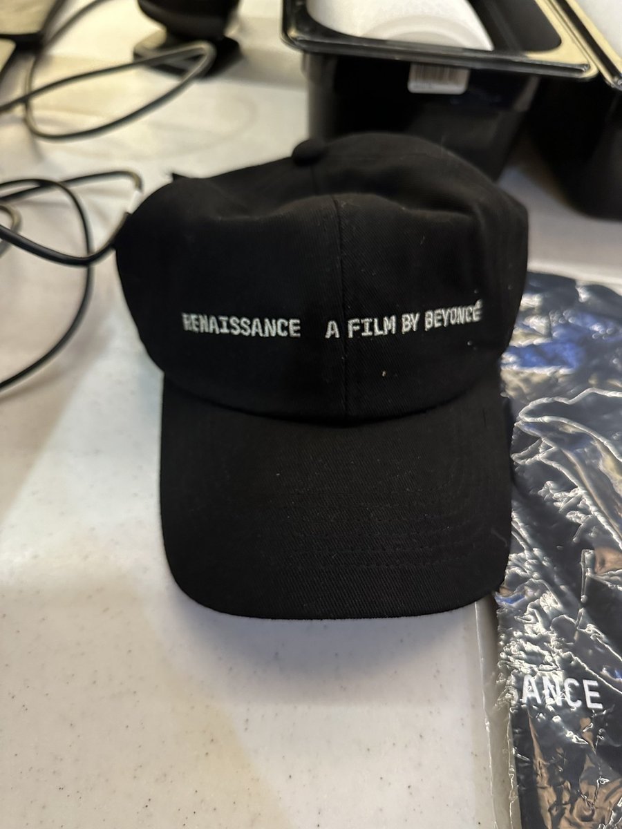 diandraspov's tweet photo. Available merch for purchase #beyonce #beyoncefilm #amc #assemblyrow https://t.co/cdSYfuqmHY