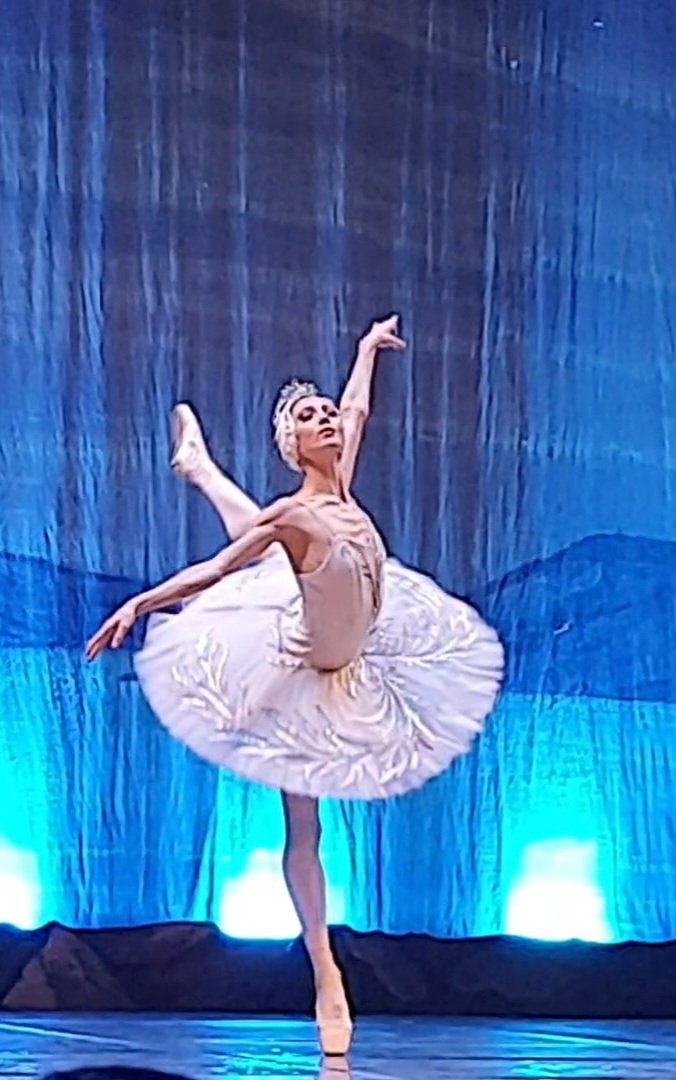 Espectacular #BalletdeKiev
#Ellagodeloscisnes
#Cáceres