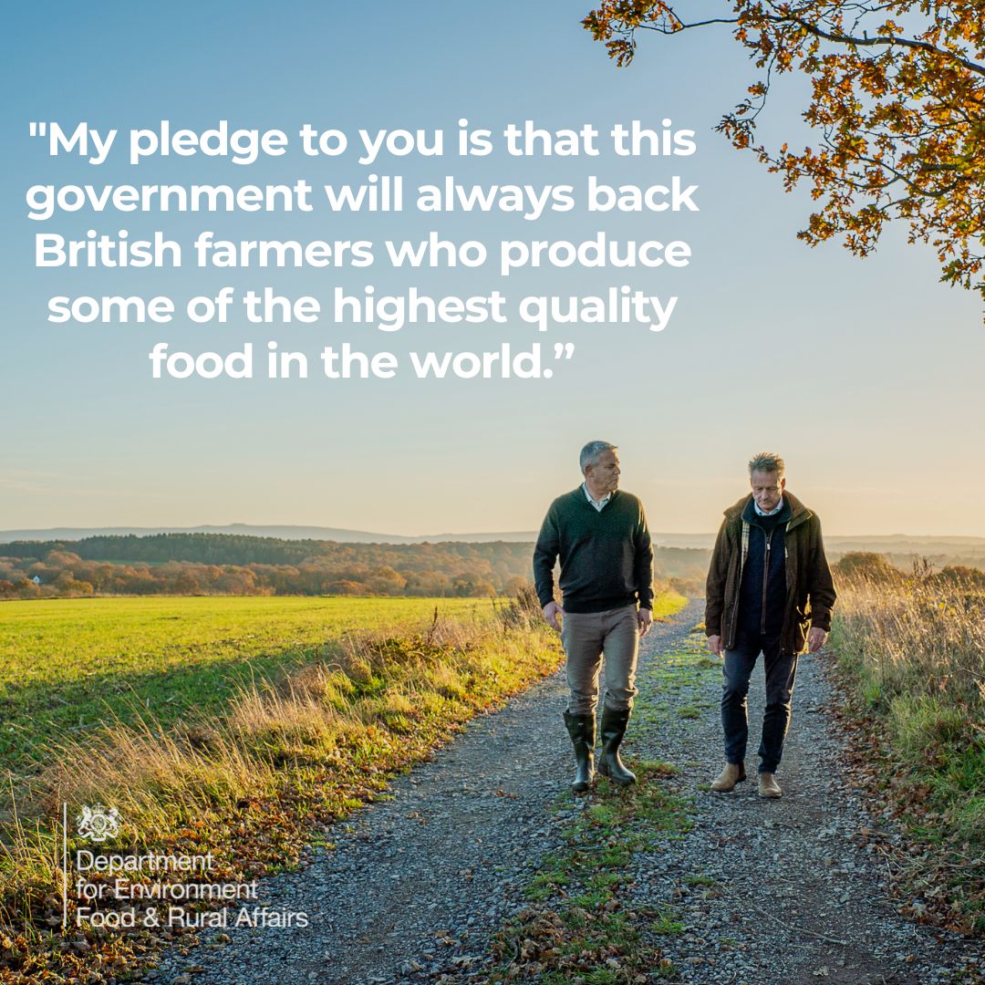 DefraGovUK's tweet photo. Today Environment Secretary @SteveBarclay set out his vision for the future of agriculture at @CLAtweets #RBC23.

He announced almost £45 million of funding for innovation projects and solar, robotic, and automatic equipment to support farmers and rural businesses. https://t.co/W9ZYWWQNl4