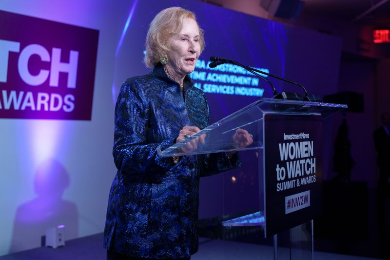 AFMDC's tweet photo. Earlier this month, Alexandra Armstrong presented the Alexandra Armstrong Award for Lifetime Achievement in the Financial Services Industry to Rita Robbins, President, Affiliated Advisors at the InvestmentNews annual Women to Watch Summit. #INW2W https://t.co/CIkL2nbBzb