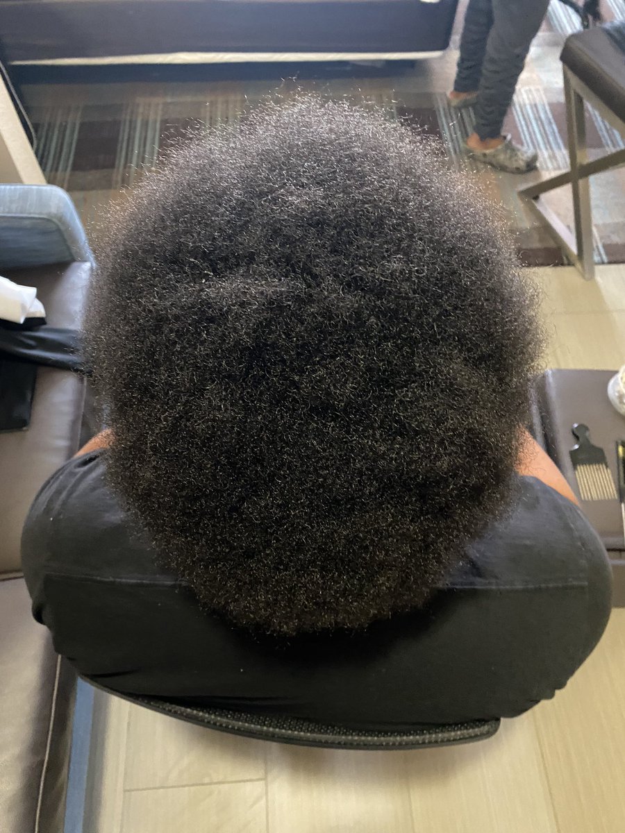 kolekutz_'s tweet image. 2-strands on natural hair 🔥

#htxhair #houstontx #houstonlocs #htxlocs #htxloctician #trending #viral