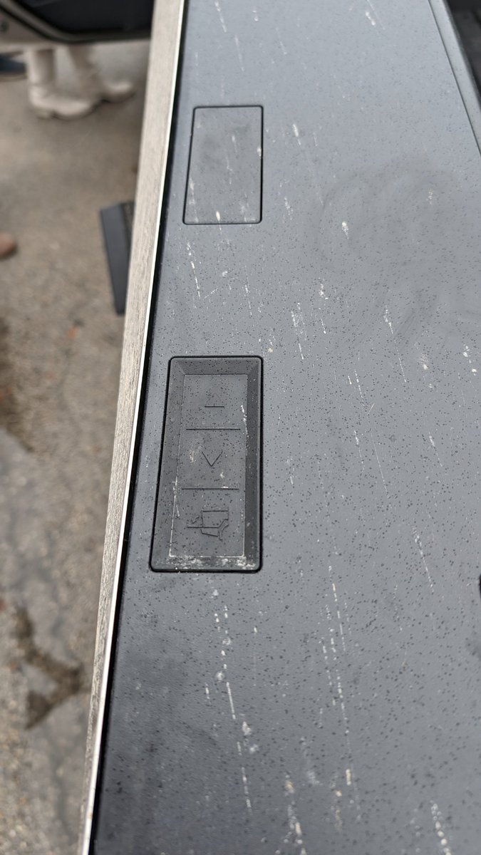 DirtyTesLa's tweet image. Got to see the Cybertruck up close and personal! It's a beast!