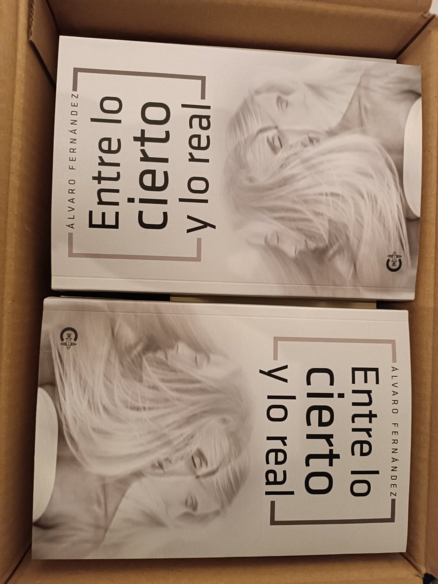alvfdez's tweet photo. Tras muchas horas, más bien meses, de trabajo y disfrute, por fin puedo anunciar que mi segunda novela ya está lista y disponible para quien la quiera leer! No os la perdáis! Gracias! #entrelociertoyloreal https://t.co/crvz7LNAkK