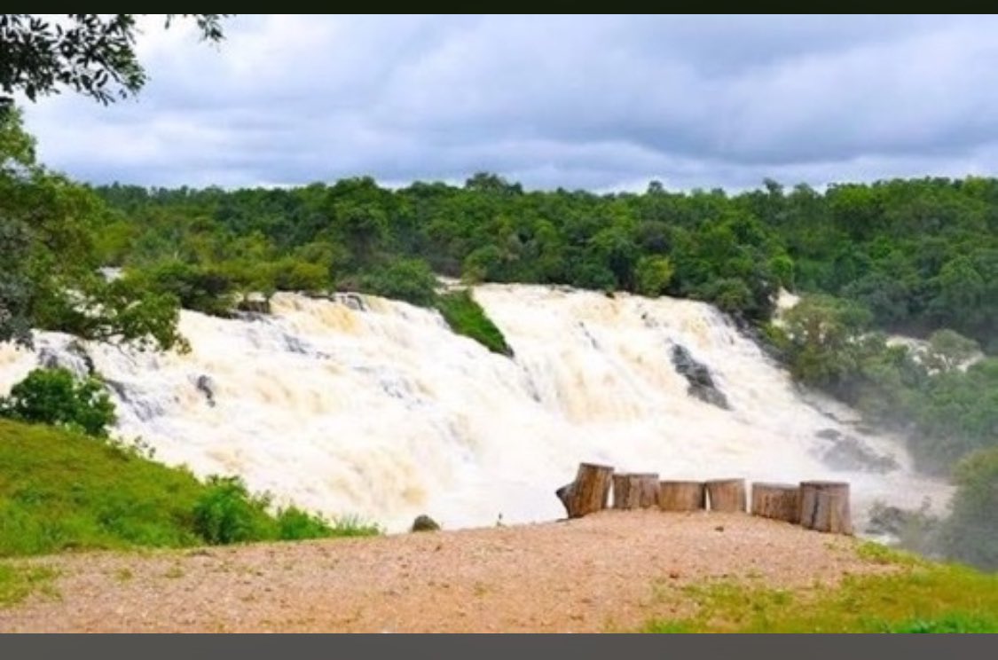 ozi_jr2's tweet photo. Do u know these places are situated in Nigeria?? 
how many can u recognize ?? and where they r located!!!?? https://t.co/WqrRTvHDpH