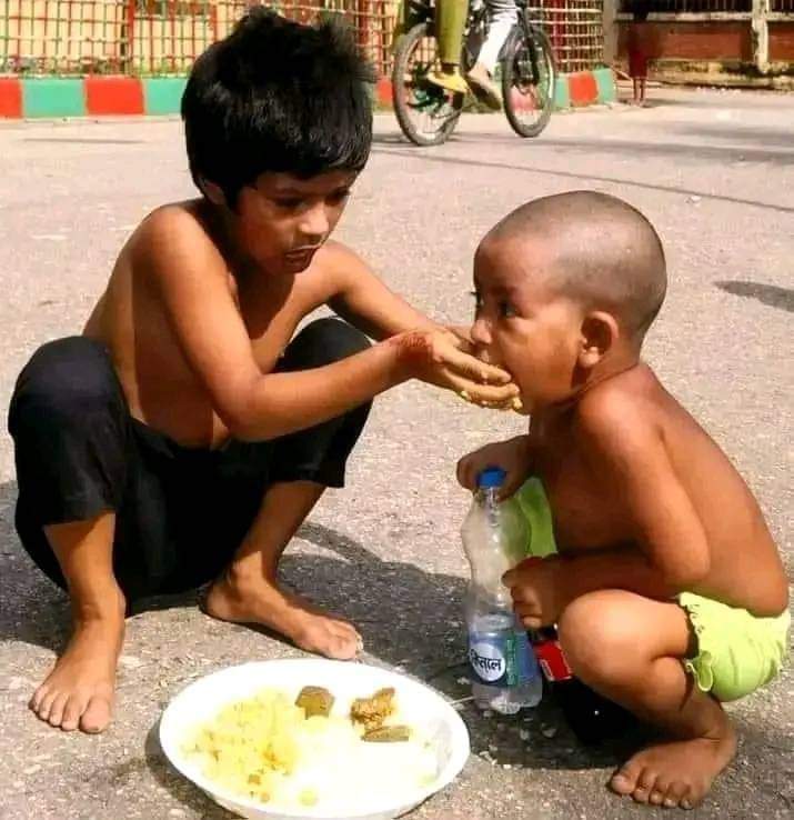 NadimAhmed54567's tweet image. - বাবা না থাকলে বুঝা যায় দুনিয়ায়টা কত কঠিন 🥹
জীবনটা আসলে সবার জন্য এক না 😪
মিস ইউ বাবা ভালো থেকো পরপারে,
#foodphotography #moodchallengemoodchallengeToday #foryoupage