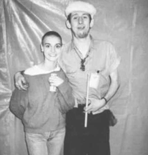 Pazzesco, comunque. A distanza di pochi mesi, nello stesso anno se ne sono andati sia Sinead O’ Connor che Shane McGowan