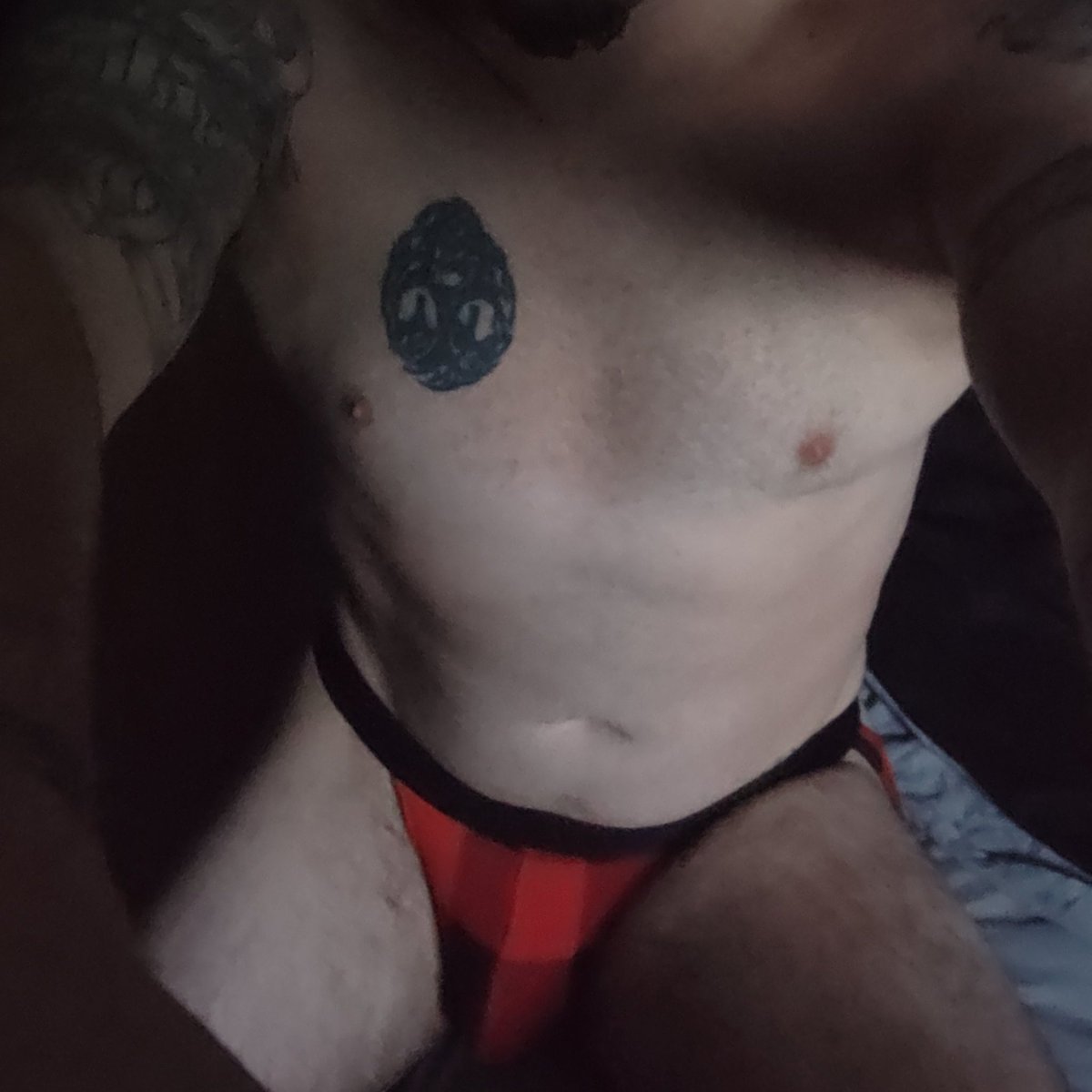 Feeling kinda thotty today 😏

#gay #thot #horny #jockstrap #tatted