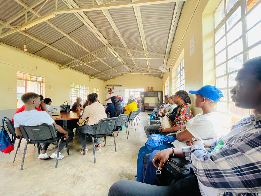 RotaractClubVU's tweet photo. Today we have successfully executed another amazing project, this time with @RCUpperKololo and the Rotaract Club of Upper Kololo in formation. Here we have done mental health as a core. This project is part of the Tuli Nawee project.
#TuliNaawe
#MyBrothersKeeper https://t.co/gYs1WDHoRx