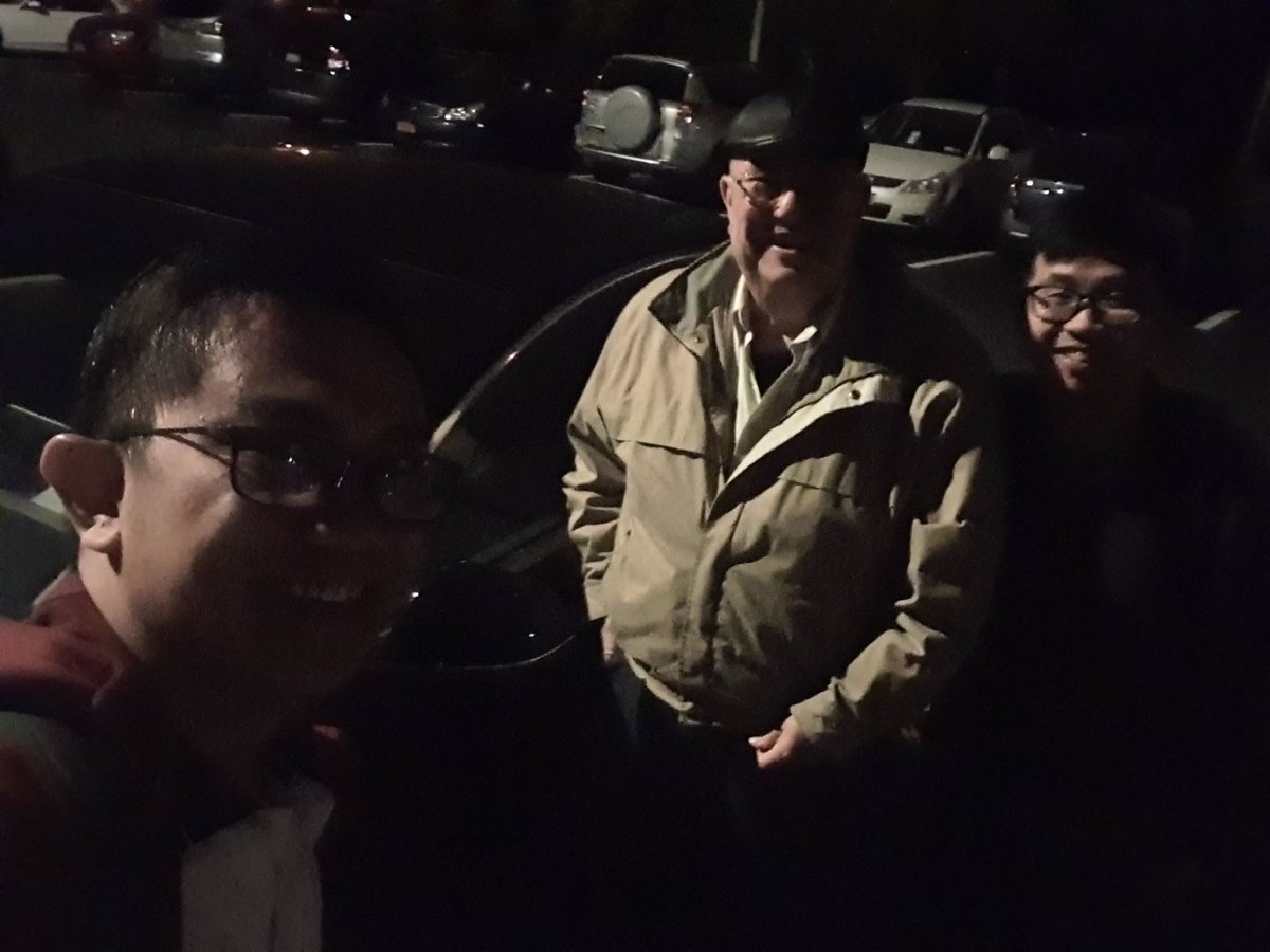 I am very sad that Alejandro Garcia of @AgingStudiesSU has passed away 2 weeks ago. His kindness and generosity are unforgettable; his love language is probably food because he would bring snacks to the grad bay. Photo with @magnus_est when Alejandro offered us a ride home.