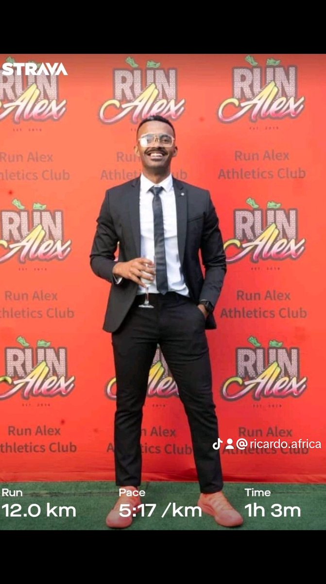 Ricardo__Africa's tweet photo. Day 4 of 16 #16DaysOfActivismAgainstGBV 25% Almsot there.
#KissMadoloGang 
#TeamKissKiss
#RunalexAC 
#Watermelongang 🍉🍉
#TrapnLos 
#IPaintedMyRun
#NeverGiveUp
#StyleRUNNER
#RicMadlisa
#RunAfrica https://t.co/on3EthFDBj