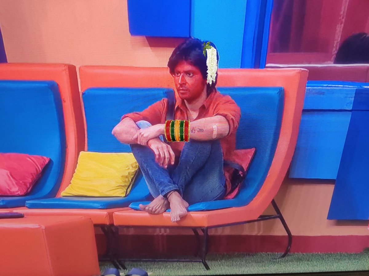 Deadboy_75's tweet photo. Points unte donate cheyyandi baayaaa...ivvakapothe langa leputaa
#beggingstar #biggbosstelugu7 https://t.co/FCOcmSJEiU