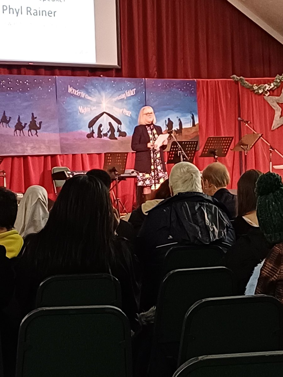 Hearing from the inspirational @RaineyPhyl about her great Lutonian achievements &amp; journey #LutonCares #StepForwardLuton <a href="/StepForwardLTN/">Step Forward Luton</a> 👏🏽👏🏽👏🏽