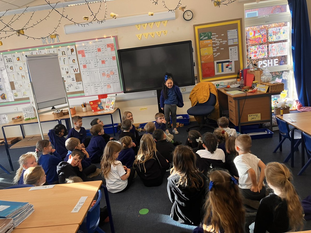 Mini Grey Class tweet media