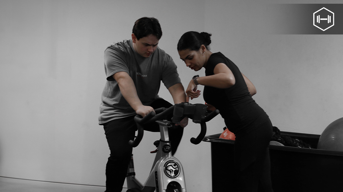 trainfitnessint's tweet photo. ๐ดโโ๏ธ๐จ Cycling's Hidden Power: Pacing Strategy! ๐ Whether it's hills or flats, how you ride can make all the difference. Master the art of pacing for peak performance. ๐๐ดโโ๏ธ #CyclingTips #PacingStrategy https://t.co/SApbYqFPVQ