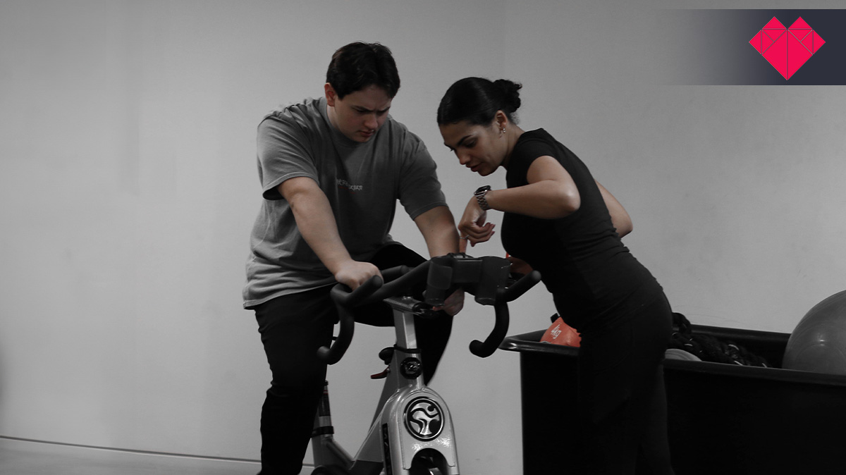 FitIndEdu's tweet photo. ๐ดโโ๏ธ๐จ Cycling's Hidden Power: Pacing Strategy! ๐ Whether it's hills or flats, how you ride can make all the difference. Master the art of pacing for peak performance. ๐๐ดโโ๏ธ #CyclingTips #PacingStrategy https://t.co/UzDZbvuD5H