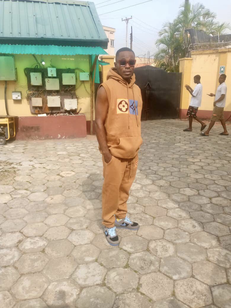 Oladele4Oladele's tweet image. 