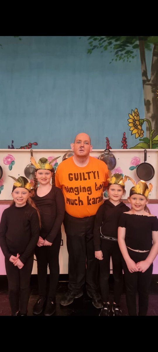 RayGillies2's tweet photo. These 5 are all staring in CAMPS Jack in the Beanstalk. Fantastic performance by all @netherthirdps https://t.co/kfEVnlp5if