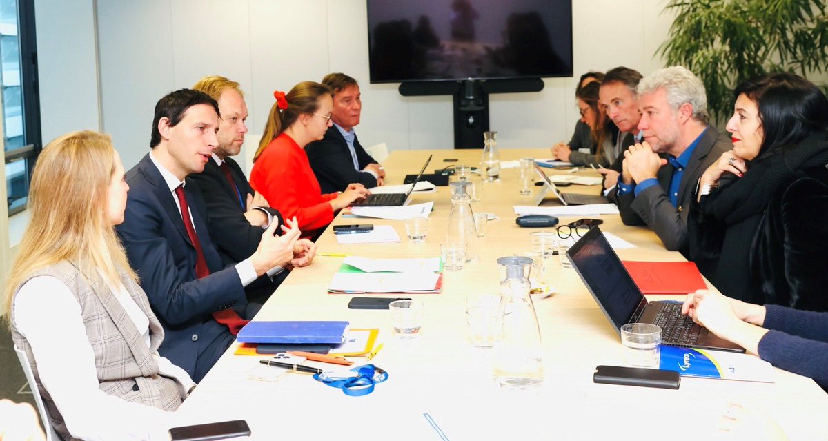 Excellente réunion avec les ministres @zkhattabi, <a href="/alainmaron/">Alain Maron 🌍🌻</a> et leurs équipes en préparation de la Présidence 🇧🇪 de l'🇪🇺

We bespraken de Europese klimaatambities en toekomstige voorstellen, op bijvoorbeeld #adaptatie. Ik kijk uit naar onze samenwerking volgend jaar! #EU2024BE
