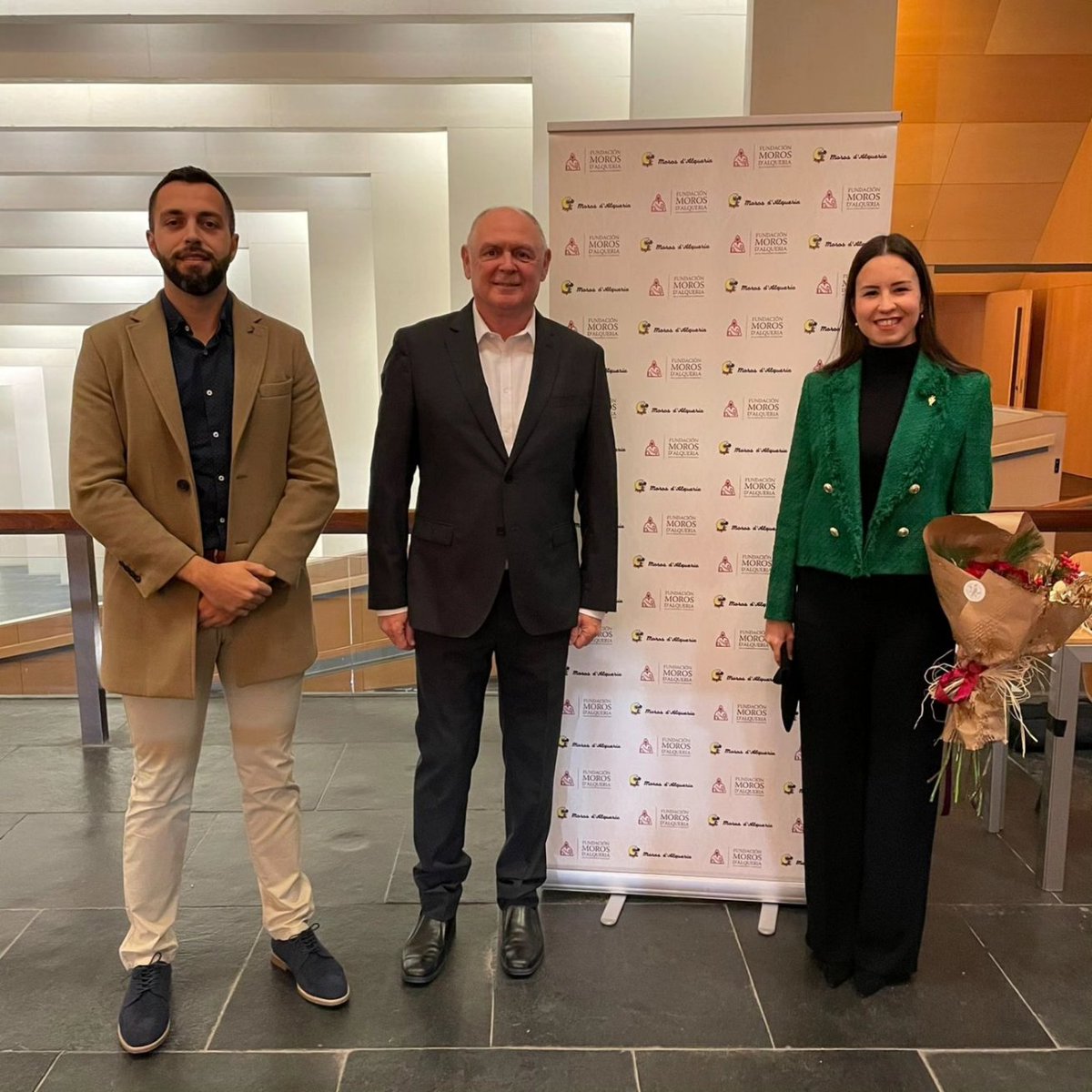 GCavallersC's tweet photo. "Na Violant 2024" Srta. María Rodríguez y el "Mestre de la Germandat" D. Santiago Quiroga, han asistido está tarde al Concert "Moros d'Alquería". https://t.co/q983UXmc6g