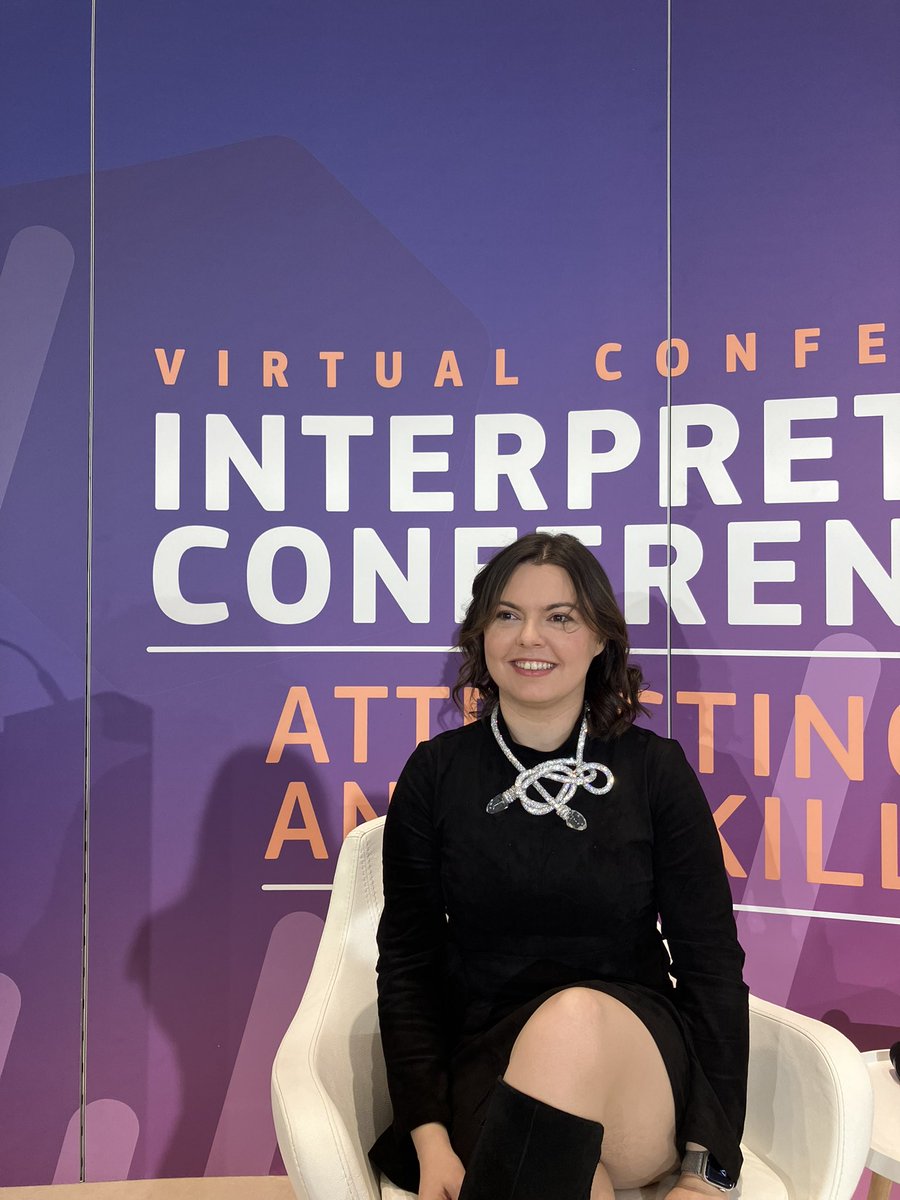 diana_m_pinter's tweet image. The fancier side of the life of social media manager at #InterpretingEurope today