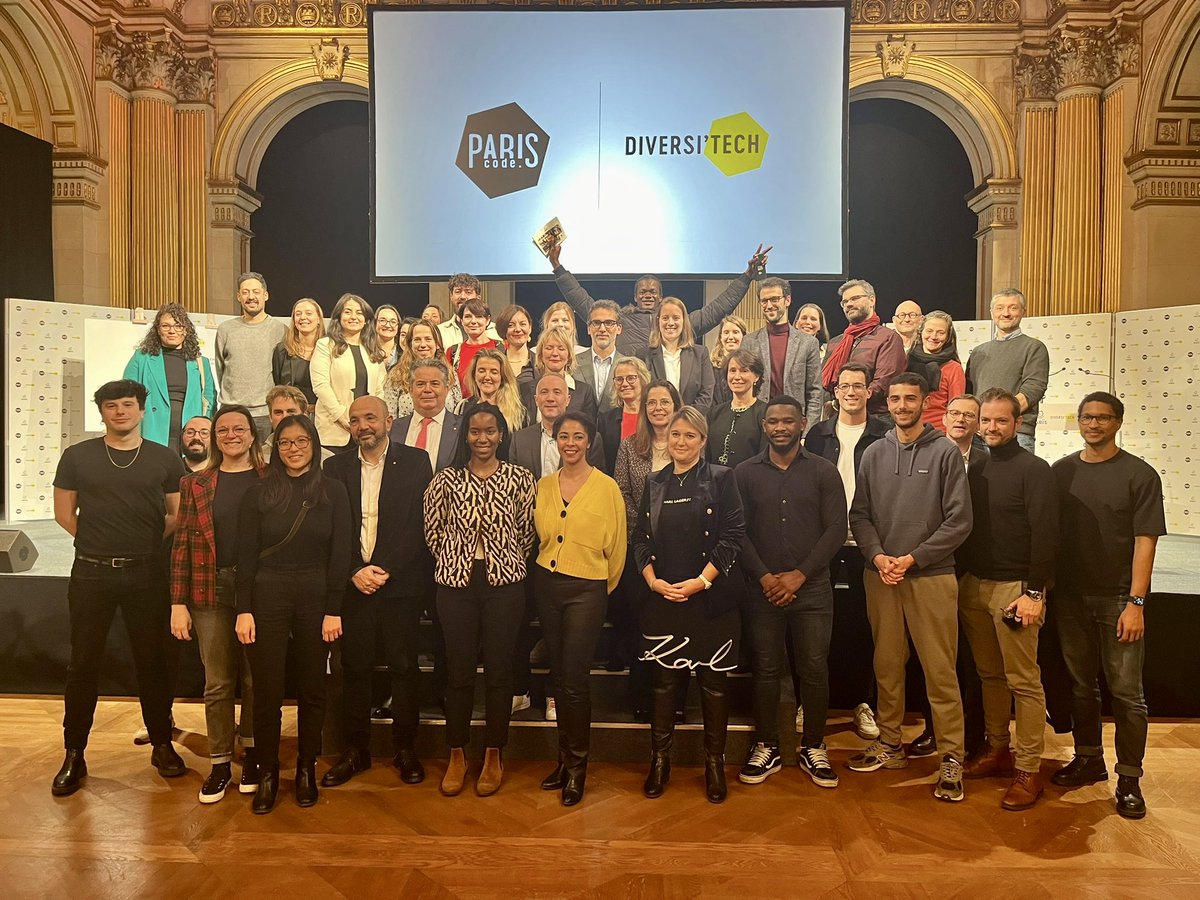 lamia_oecd's tweet image. Les compétences numériques peuvent ouvrir des opportunités d&apos;emploi pour les groupes défavorisés et renforcer la compétitivité des villes. C&apos;est pourquoi la formation au numérique pour tous est au cœur de notre programme de travail.

🔗 oecd.org/cfe/leed/ | #DiversiTech