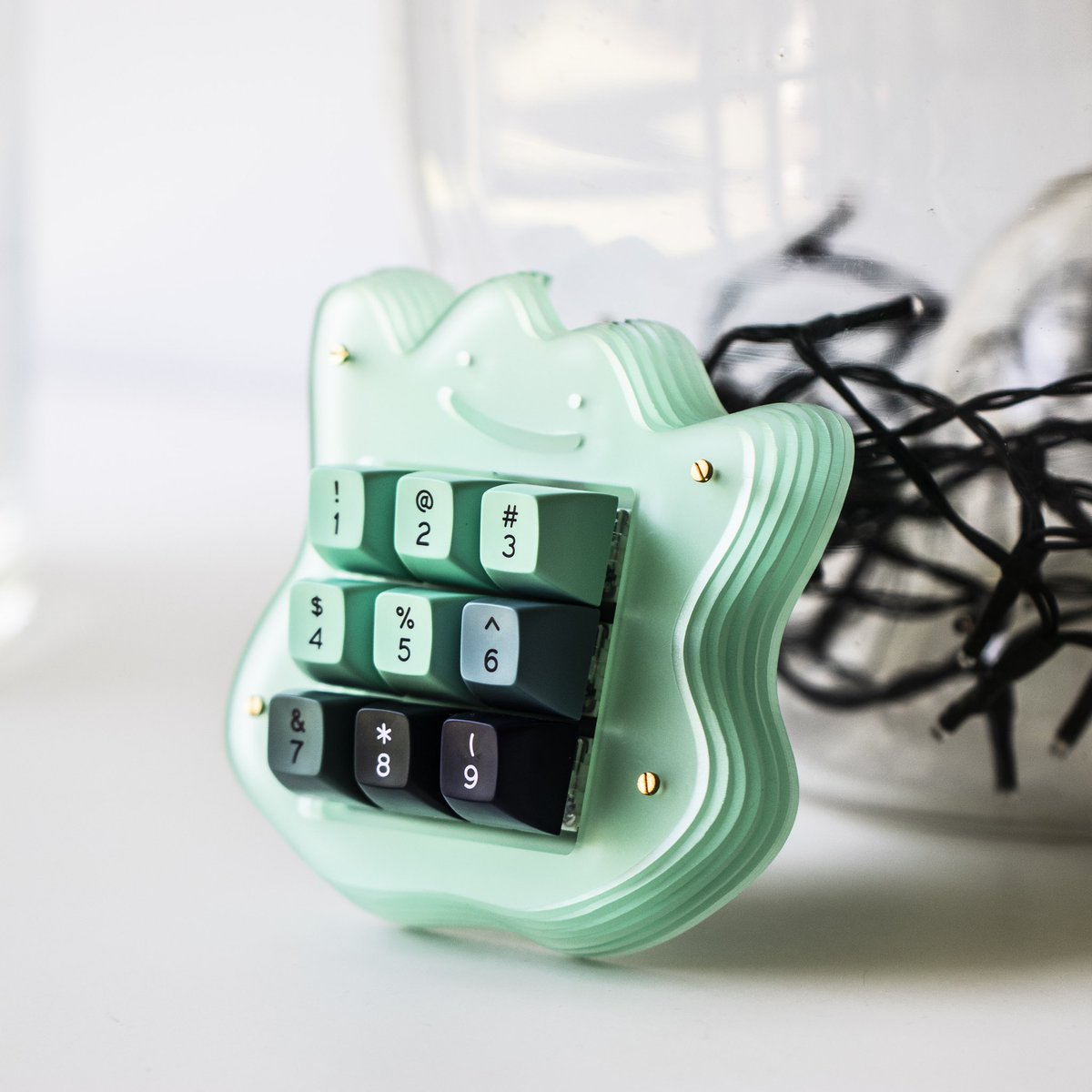 qlavier's tweet image. We geek too hard