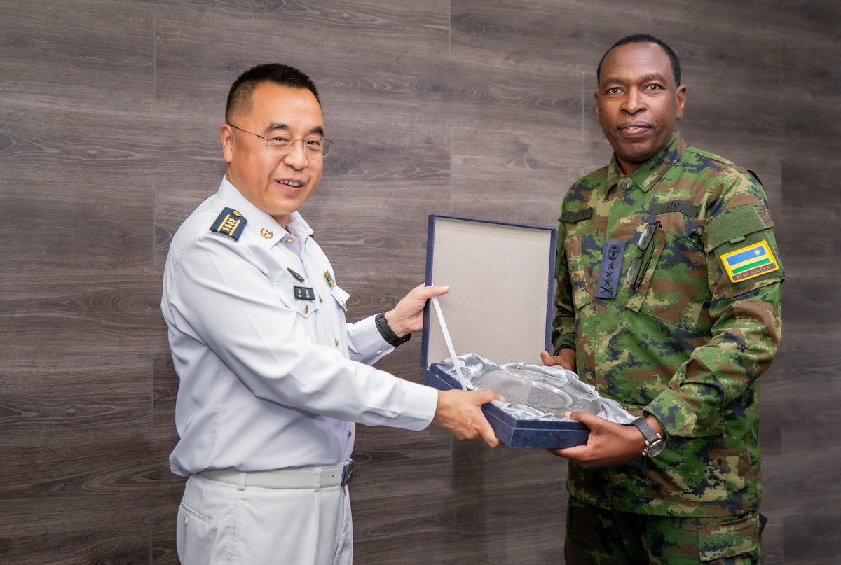 RwandaMoD's tweet photo. Today, a delegation of senior and junior officers fm the China’s People’s Liberation Army, led by Senior Col You Jian and accompanied by Ms LIN Hang Deputy Chief, Embassy of China to Rwanda, visited RDF. They were received by the Air Force Chief of Staff, Lt Gen J J Mupenzi. https://t.co/RTvb5DP2K3