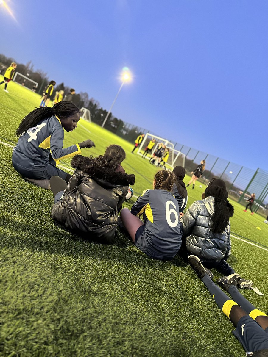 EssaHealth's tweet photo. A fantastic night at @LadybridgePe for our Y7/8 girls⚽️ knocked out at the group stages, but incredible support for the other teams involved, excellent sportsmanship and unbelievable resilience playing in that cold👏
#teamessa #healthfaculty #allwillsucceed #allwillbehealthy 💚💛 https://t.co/GDrn8VKRK9