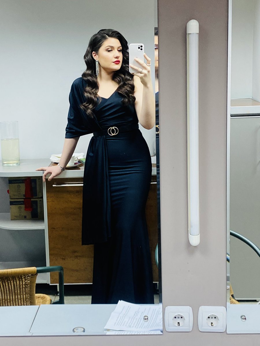 sofikardava's tweet image. The женщина?