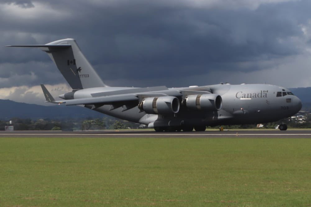 adsbcr's tweet photo. Otras vistas por Omali Cordero @RCAF_ARC @MilMonWorld @usafmonitor https://t.co/fHqIpPnUAk