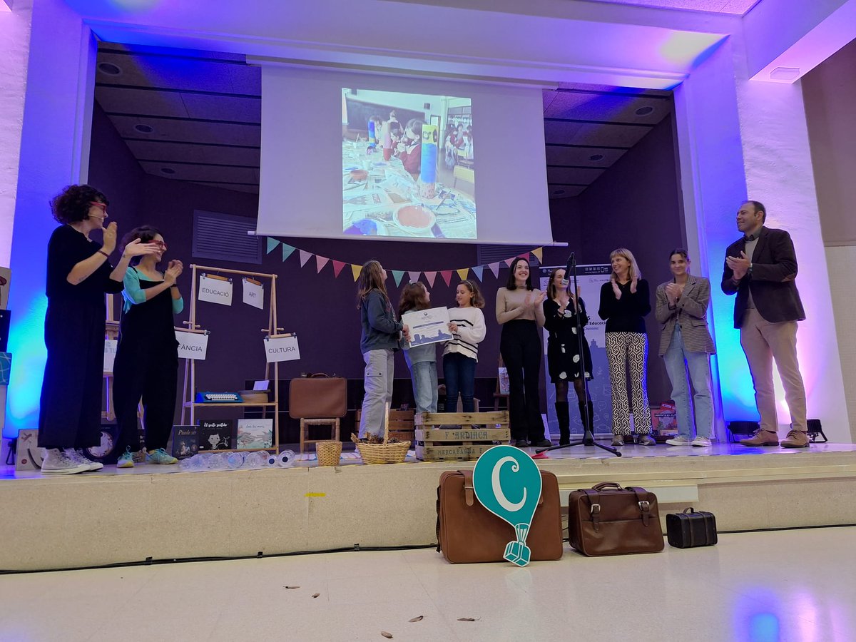 TGNAjuntament's tweet photo. EDUCACIÓ | 🏆 Tarragona lliura els XII premis IMET d'educació.
👉 Un any més, s'han premiat diversos centres escolars amb projectes innovadors relacionats amb la manera d’educar en la infància.
ℹ️ https://t.co/YGGzvBIswm
@TGNEducacio @rvinualestgn @b5alvarez https://t.co/HJ0CiIRkLb