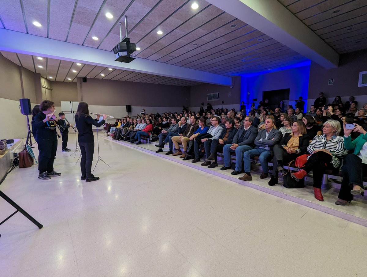 TGNAjuntament's tweet photo. EDUCACIÓ | 🏆 Tarragona lliura els XII premis IMET d'educació.
👉 Un any més, s'han premiat diversos centres escolars amb projectes innovadors relacionats amb la manera d’educar en la infància.
ℹ️ https://t.co/YGGzvBIswm
@TGNEducacio @rvinualestgn @b5alvarez https://t.co/HJ0CiIRkLb