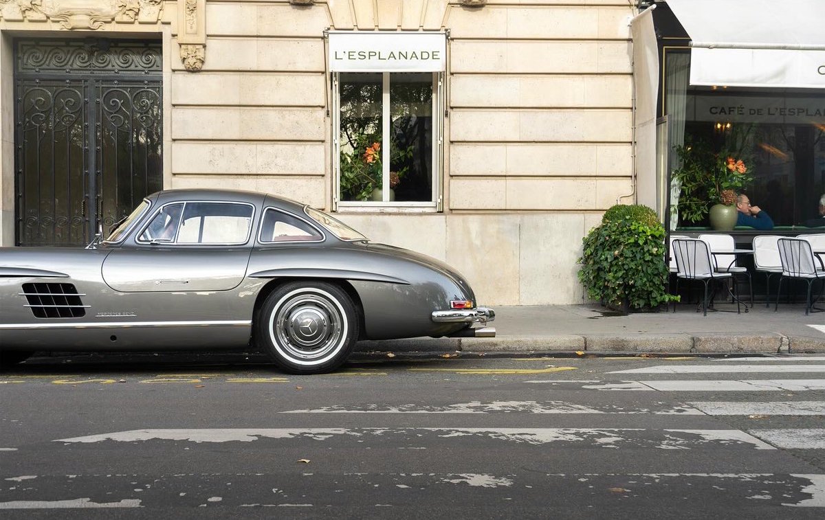 LaMontre18's tweet photo. Mercedes-Benz 300SL 📸🍂

J'aime Paris pour ce genre de moment, lorsqu'un dimanche matin, l'une des voitures les plus emblématiques de l'histoire, fraîchement restaurée, sillonne les rues de la capitale https://t.co/FXNrHXqzC5