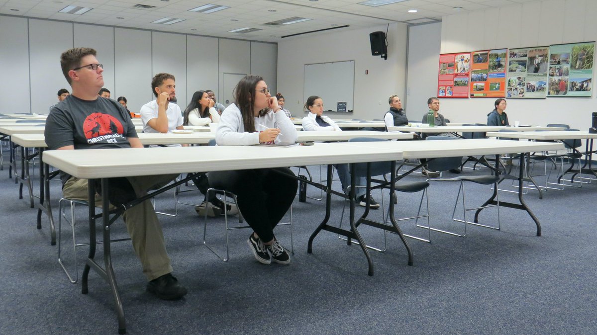 ErecStudent's tweet photo. We had our first educational meeting hosted by the Student Association and it was a success. Dr. Sandoya delivered a compelling presentation about Developing, Writing, and Publishing a Scientific Paper. 

Follow us for updates and upcoming meetings. 
#science #uf #erec https://t.co/QBvBBz3fHp