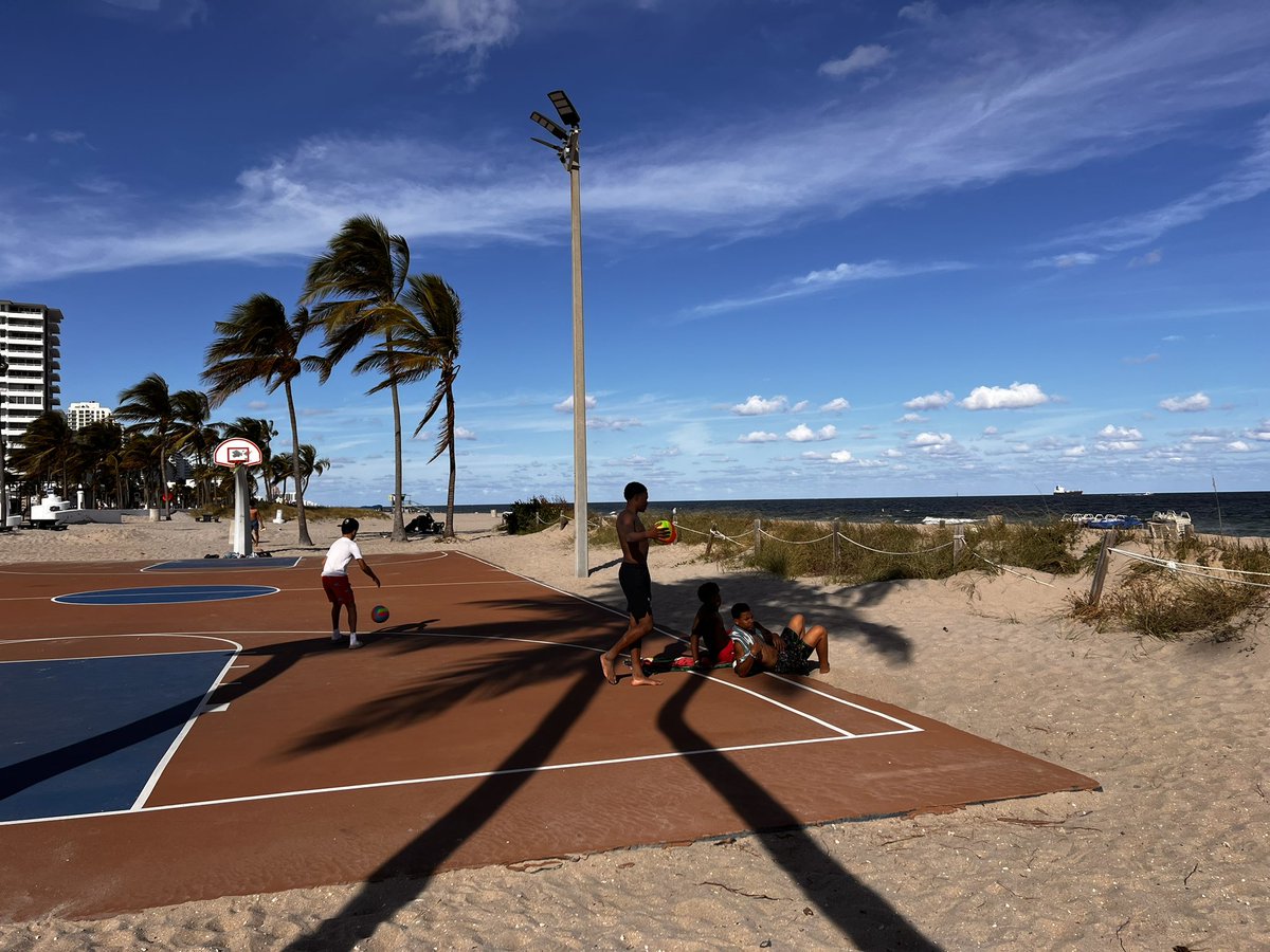 Little Quakers tweet media