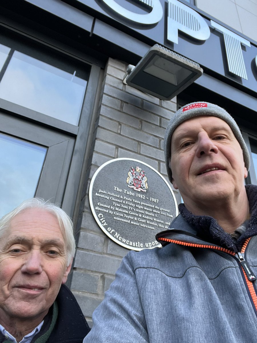 A chilly morning for Paul & Dave today at the unveiling of the commemorative plaque for The Tube TV show at the site of the Tyne Tees Television building. Jools Holland did the honours. Thanks to @itvtynetees for asking us along for a chat.